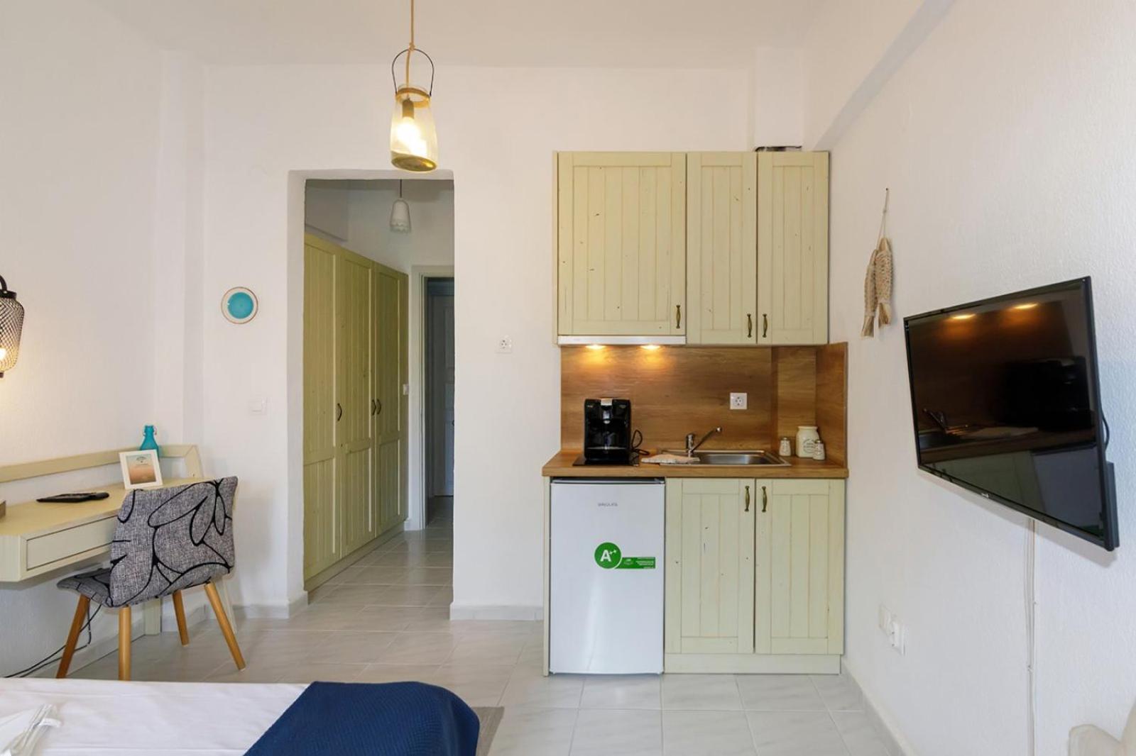 Nikiti Seafront Blue Apartment ภายนอก รูปภาพ
