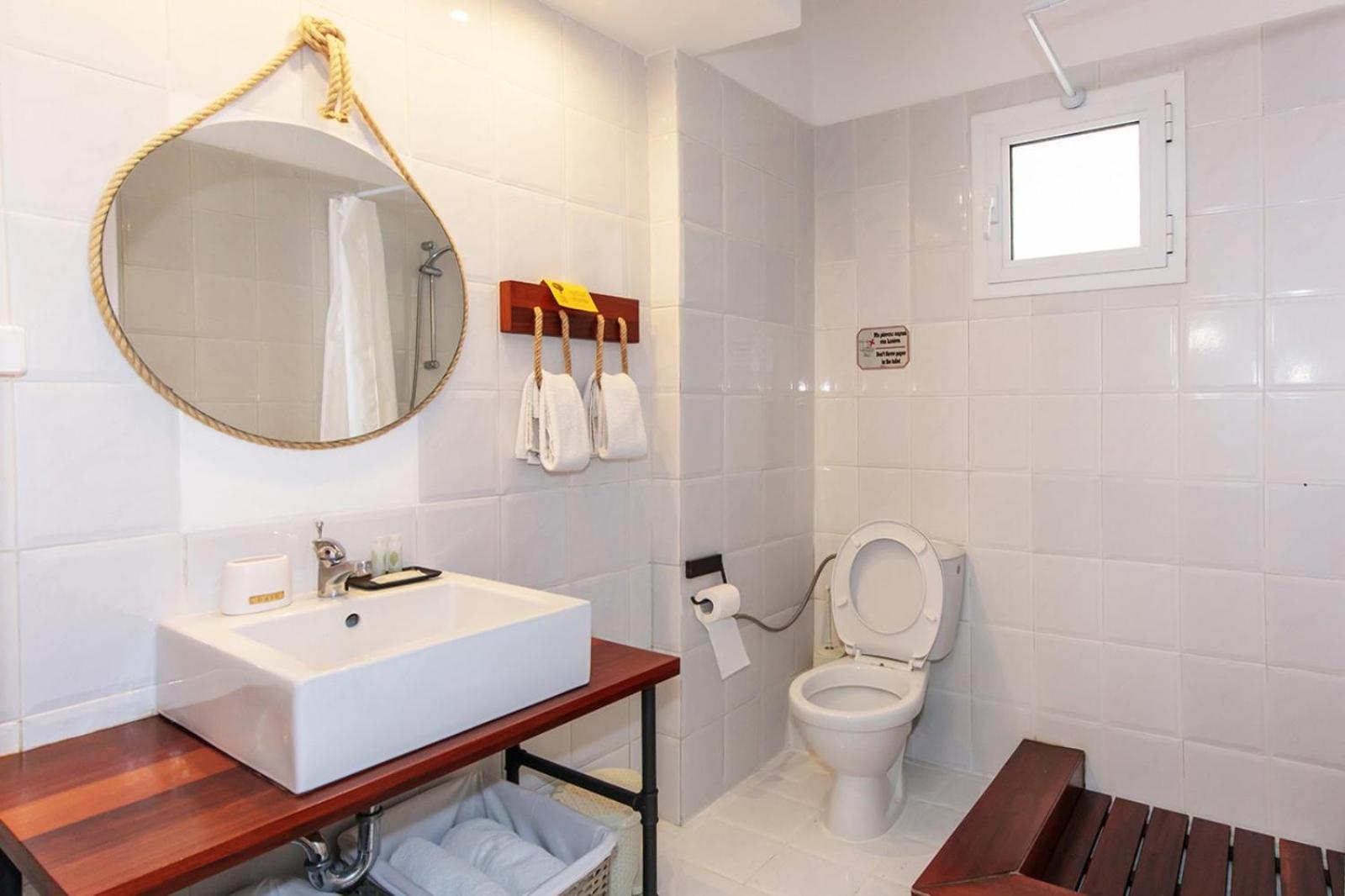 Nikiti Seafront Blue Apartment ภายนอก รูปภาพ