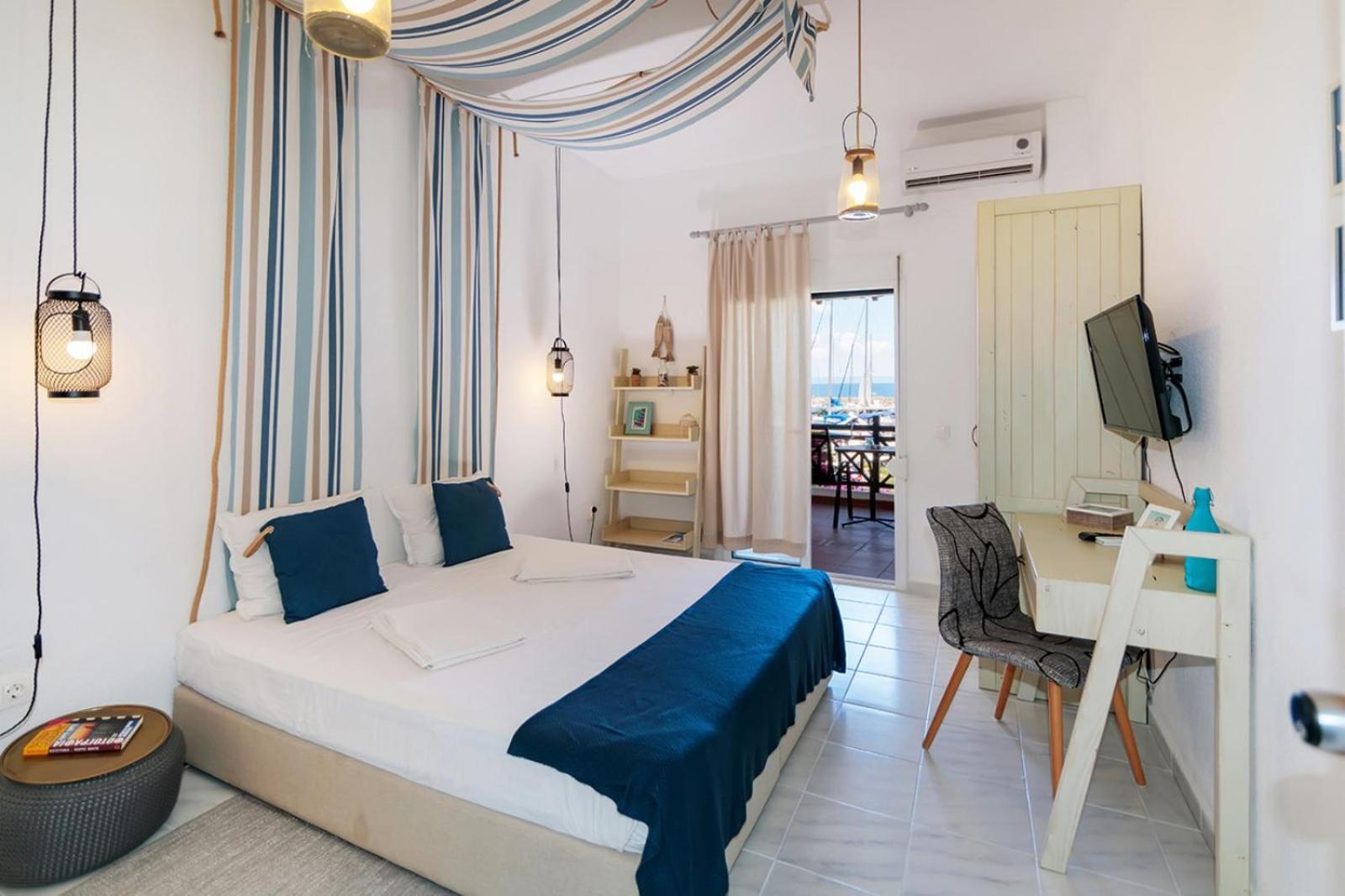 Nikiti Seafront Blue Apartment ภายนอก รูปภาพ